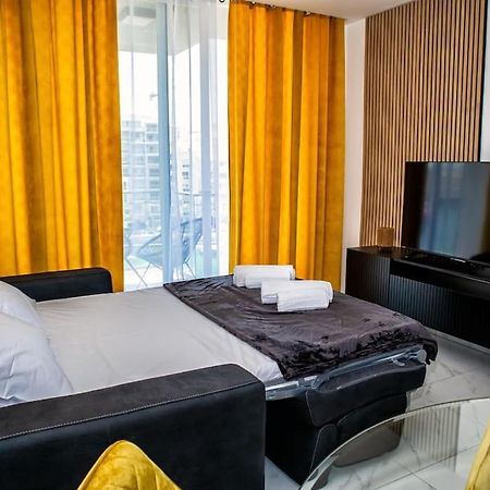 Saint Julian's Stylish Seafront Spinola Apartment מראה חיצוני תמונה