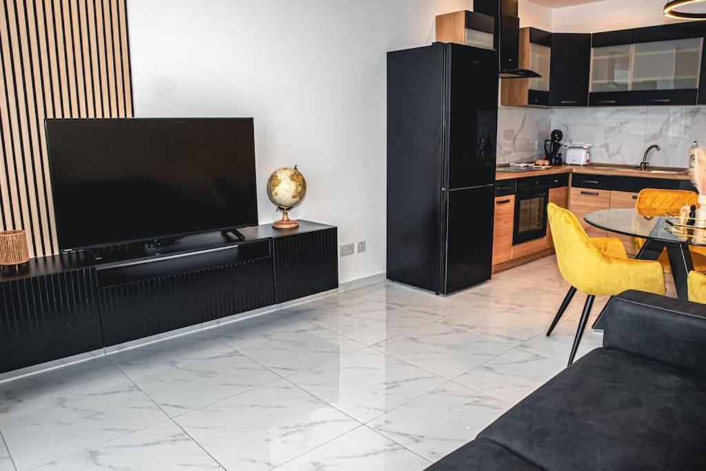 Saint Julian's Stylish Seafront Spinola Apartment מראה חיצוני תמונה